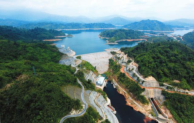 2015年5月8日--巴州小三口水電站中性點接地電阻柜發貨